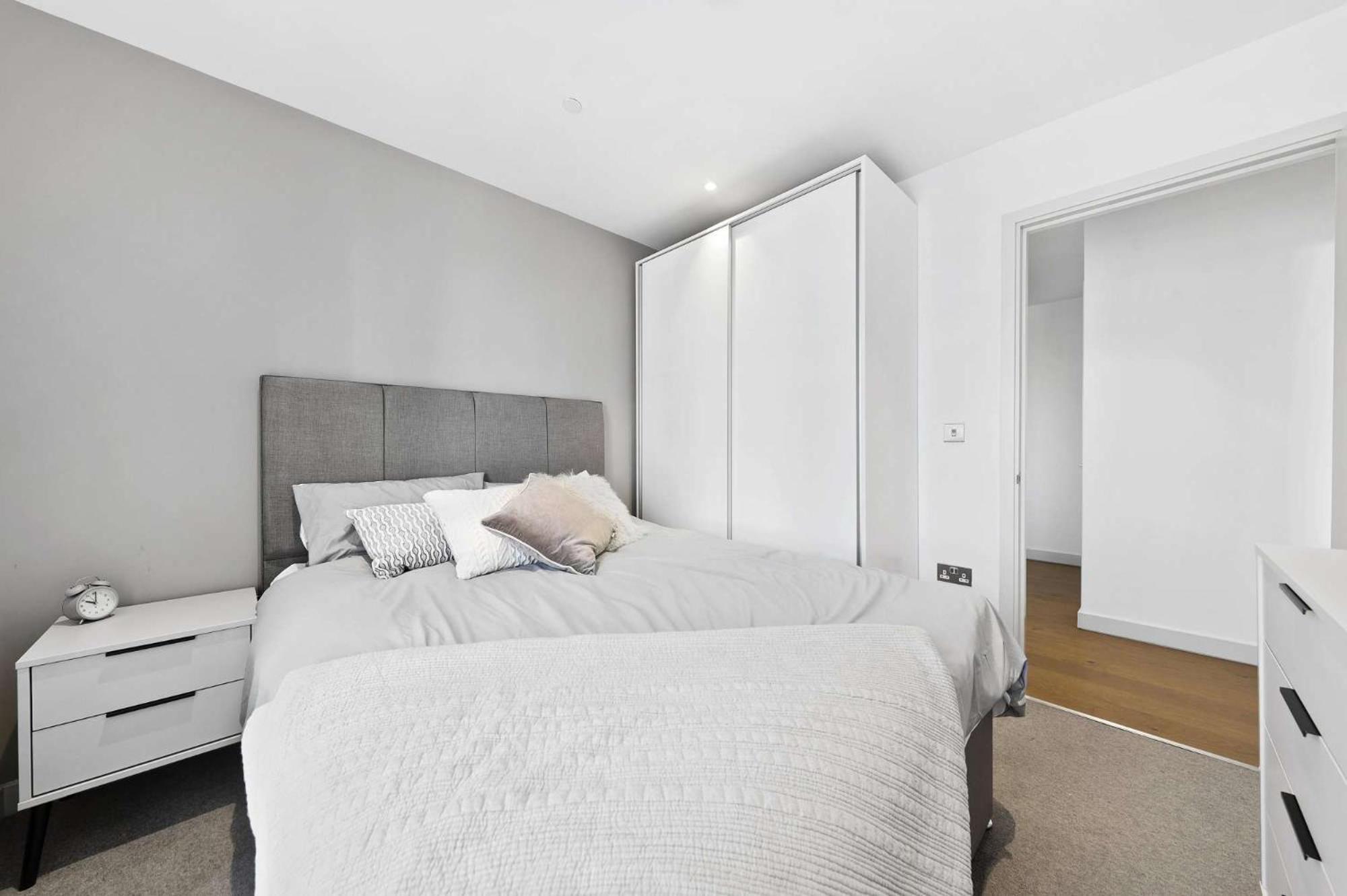 Ferienwohnung Wonderful Luxury 2Br Oasis In Enctre London Exterior foto